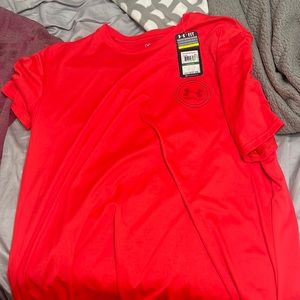 Under armor golf shirt